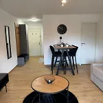 Chesery Apartamento *