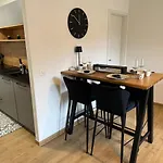 Chesery Apartment *